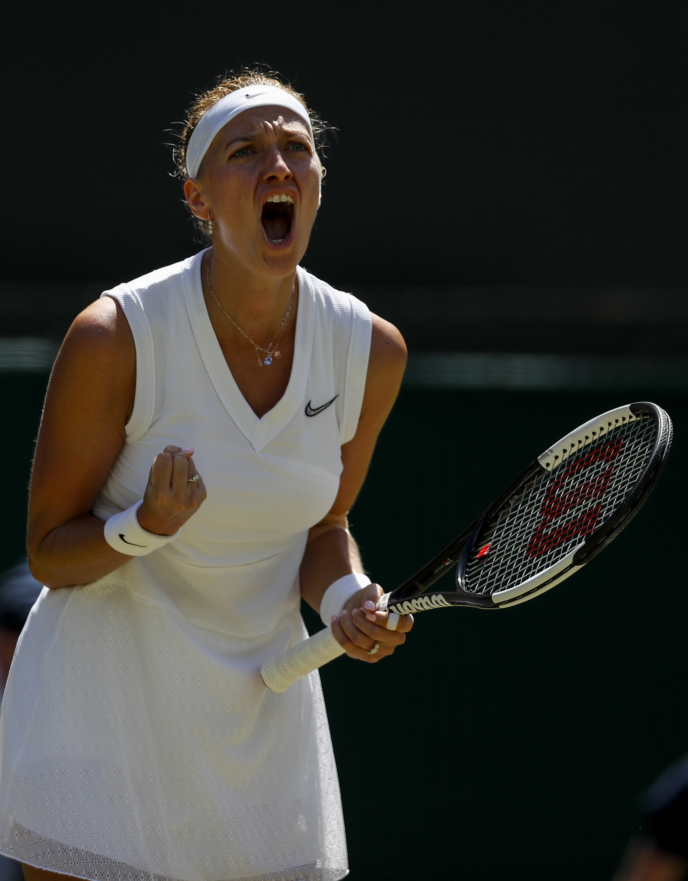 科维托娃意外战胜巴黎圣日耳曼，重返赛场引爆全场！