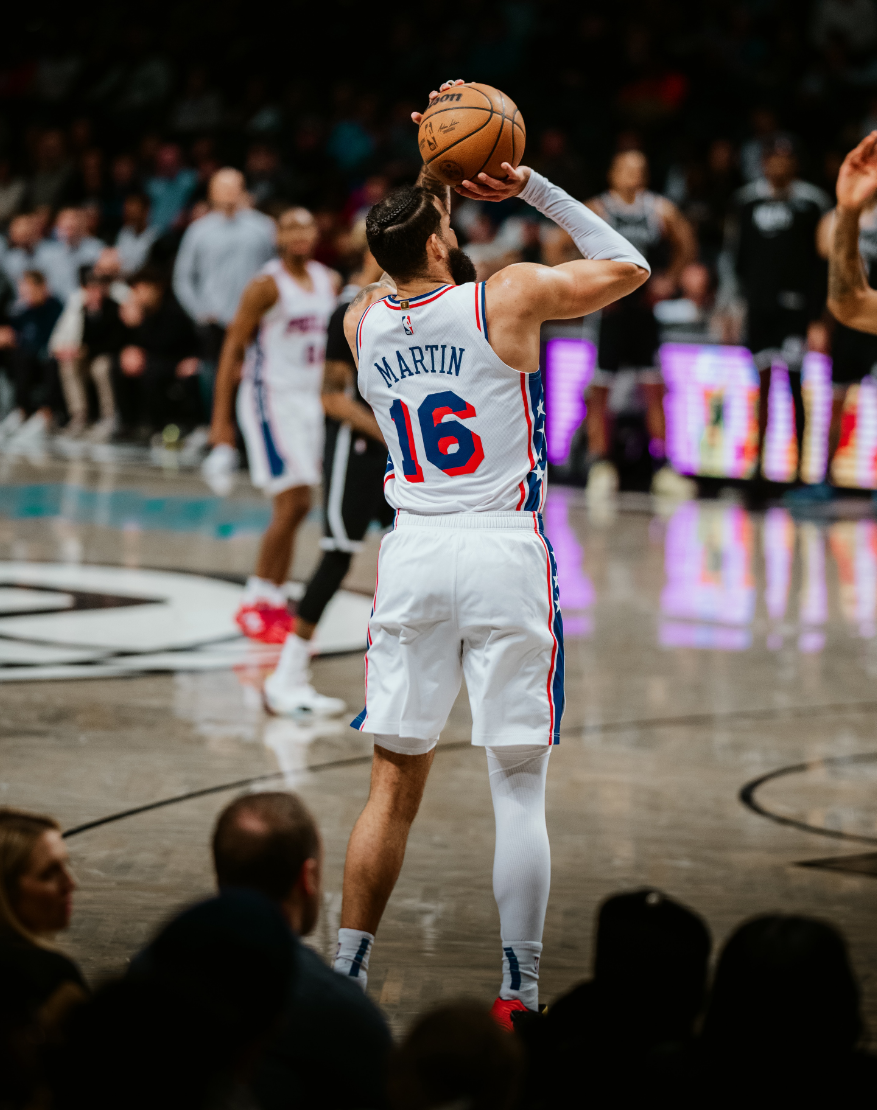 赛后费城76人备战社区盾，完成体检细节曝光，话题不断，资深球员宣示担当的简单介绍