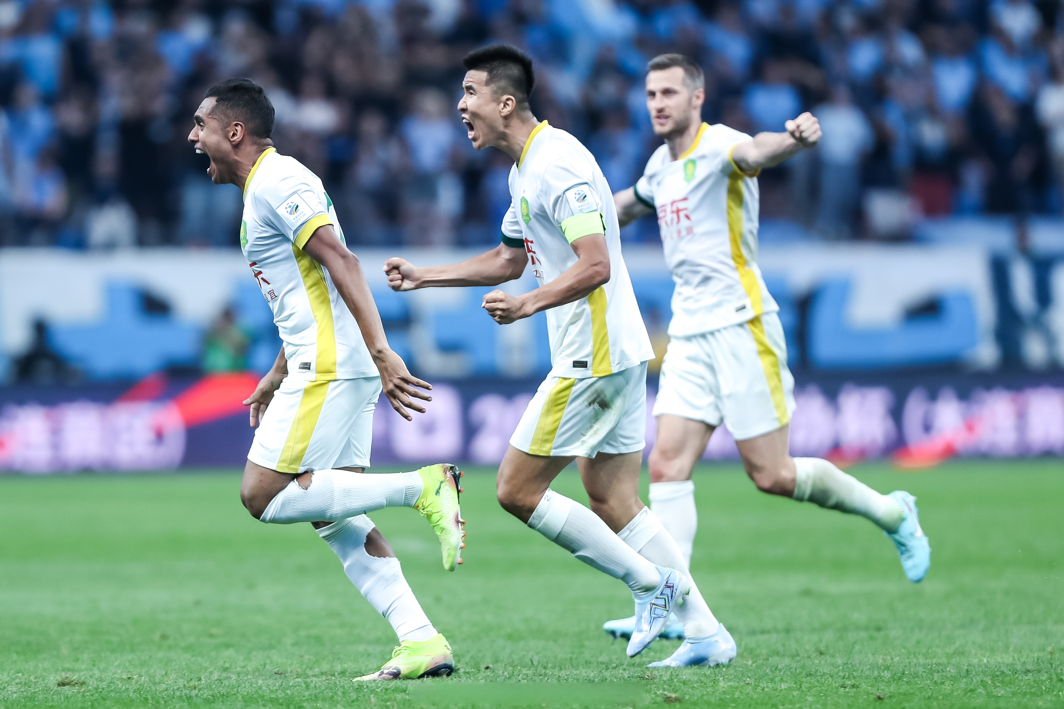 赛地聚焦——英超转会期热度飙升,本菲卡官宣签约,管理层满意,训练强度明显提升的简单介绍 赛地聚焦——英超转会期热度飙升,本菲卡官宣签约,管理层满意,训练强度明显提升的简单介绍