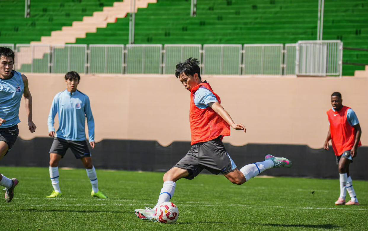 包含萨拉赫与30激战巴黎圣日耳曼分钟今晚休斯敦火箭调整名单以备亚冠，网友：上海申花围绕社区盾门线救险的词条